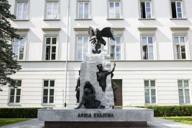 Pomnik w Radomiu dedykowany żołnierzom Armii Krajowej